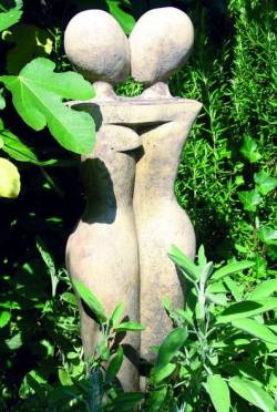 Picture of The Lovers Stone Sculpture
