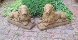 Picture of Windsor Lions (Pair of Stone Statues)