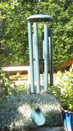 Picture of Corinthian Wind Chime 44 inches (Green)