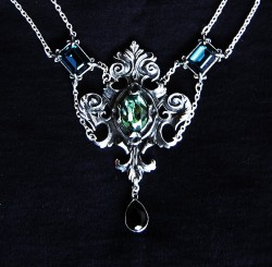 Picture of Queen of the Night Necklace