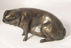 Picture of Percy the Pig Bronze Ornament