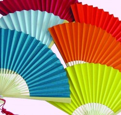 Picture of 100 Paper Fans (single colour)