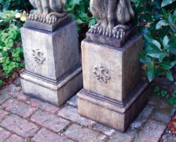 Picture of Gothic Plinth