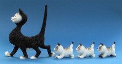 Picture of Follow Mother Cat Figurines