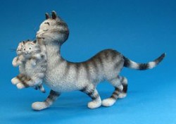 Picture of Mom and her Babies Figurine