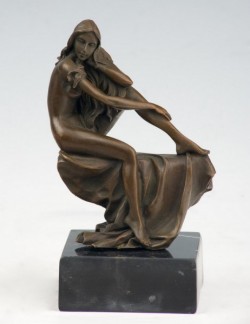 Picture of Nude Girl Posing Bronze Sculpture