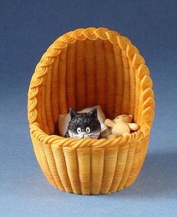 Picture of Cosy Nest Kitten Ornament
