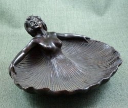 Picture of Art Nouveau Pin Dish