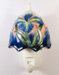 Picture of Iris Night Light (Old Tupton Ware)