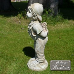 Picture of Henry Statue